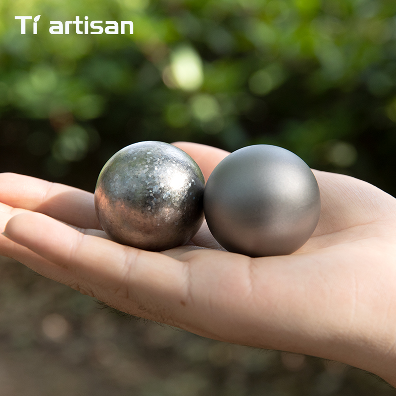 티아티아르텐 40mm 티타늄 아이스 볼 재사용 가능한  - Whiskey Stone Set 리뷰 및 가격
